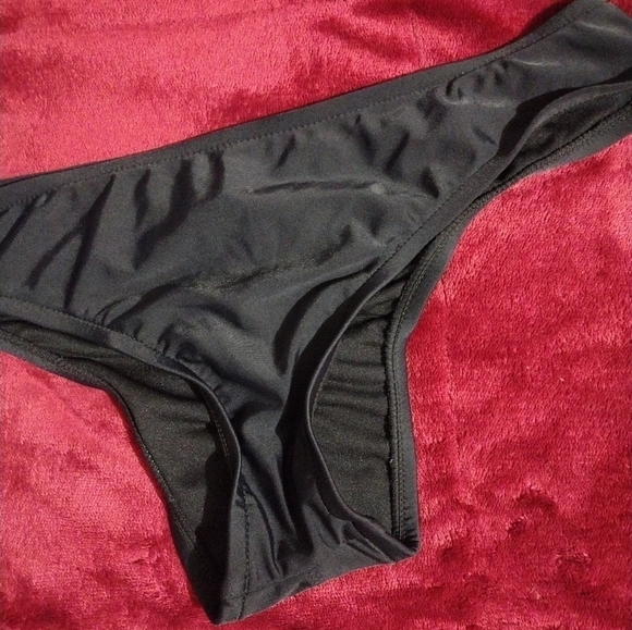 MOSSIMO Black Cheeky Bikini Bottom - Picture 2 of 4
